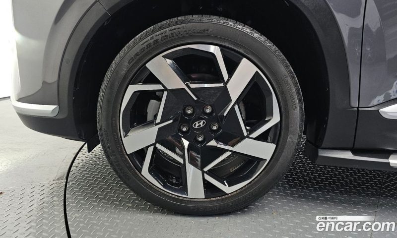 Hyundai Santa Fe Gasoline 2.5T 2WD