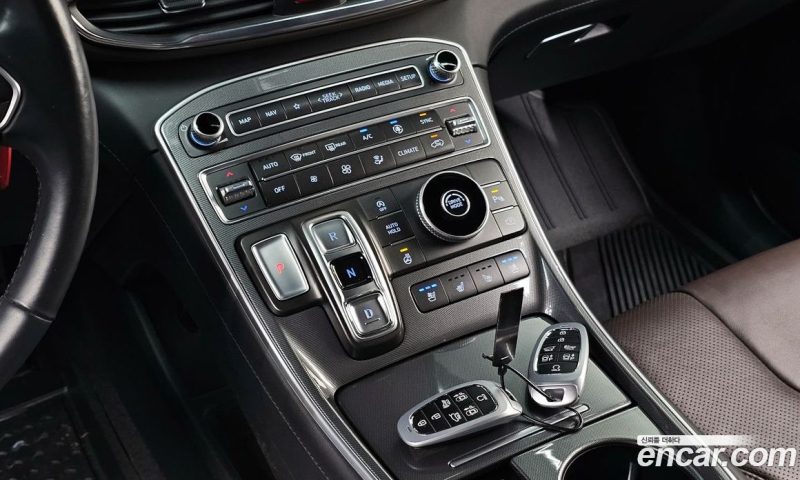 Hyundai Santa Fe Gasoline 2.5T 2WD