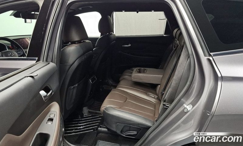 Hyundai Santa Fe Gasoline 2.5T 2WD