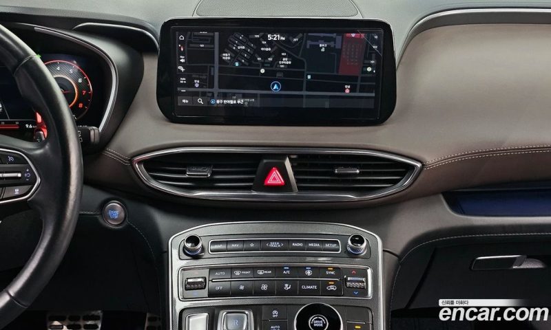 Hyundai Santa Fe Gasoline 2.5T 2WD