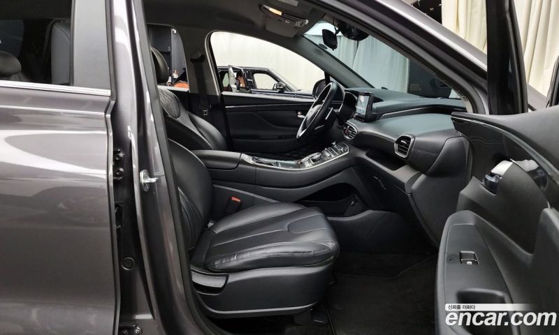 Hyundai Santa Fe Gasoline 2.5T 2WD