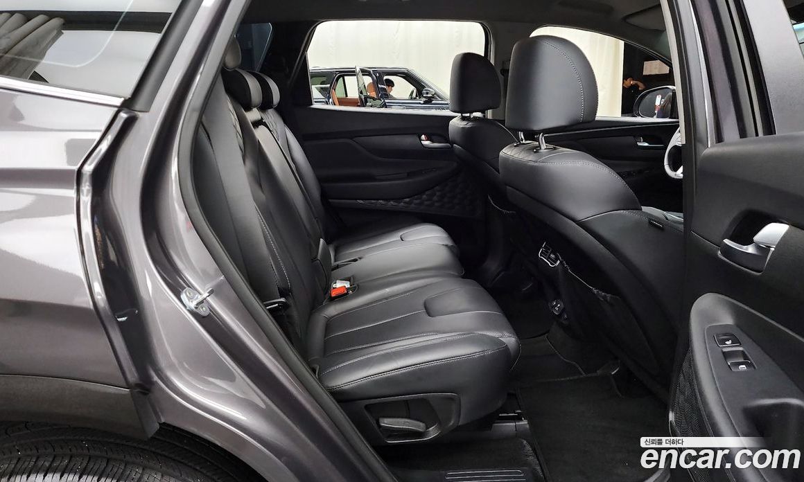 Hyundai Santa Fe Gasoline 2.5T 2WD