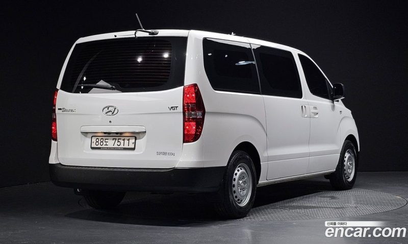 Hyundai Starex Van 3-Seater