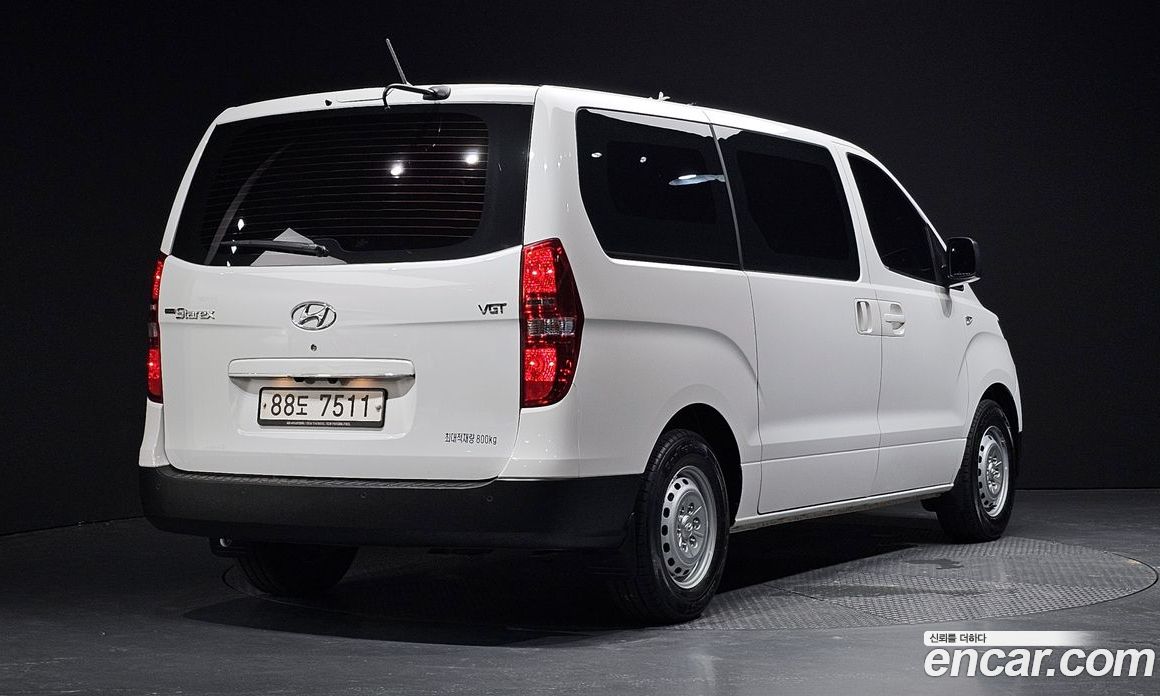Hyundai Starex Van 3-Seater