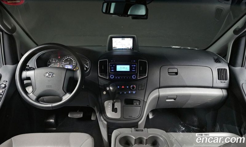 Hyundai Starex Van 3-Seater