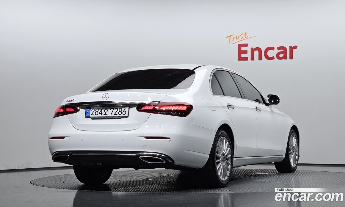 Mercedes Benz E-Class E250 Exclusive