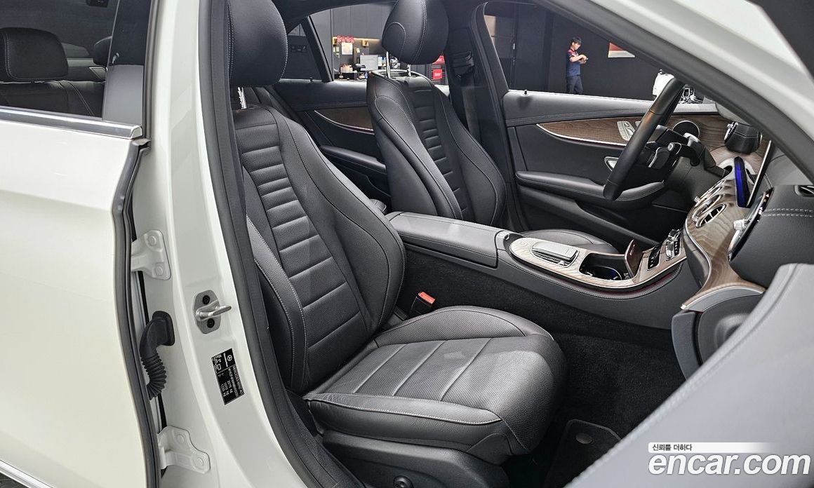 Mercedes Benz E-Class E250 Exclusive