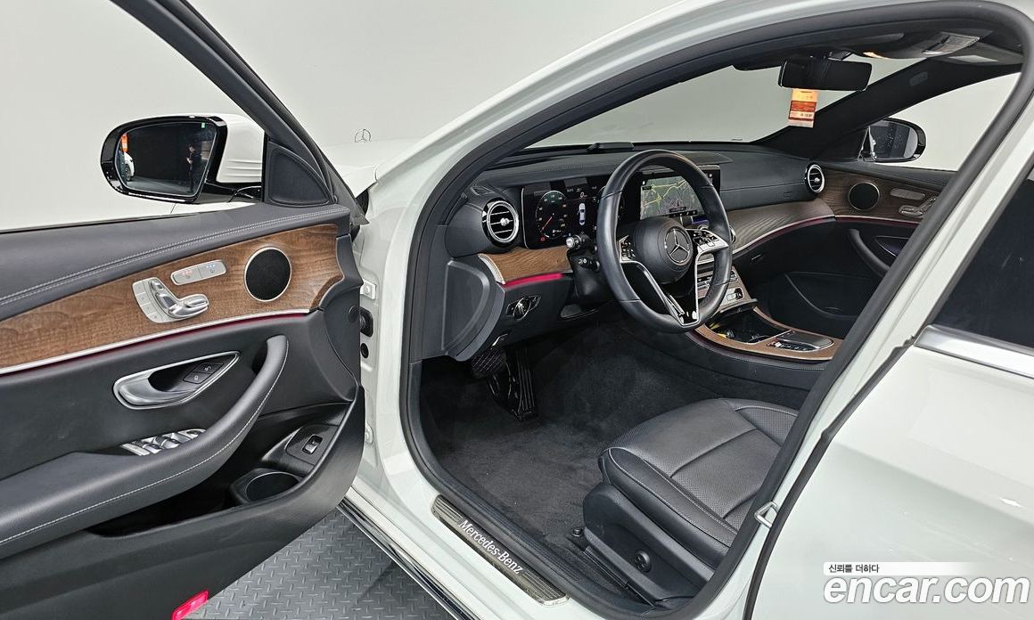 Mercedes Benz E-Class E250 Exclusive