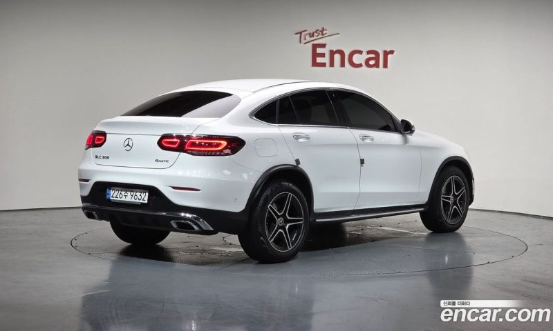 Mercedes Benz GLC-Class GCL300 4MATIC Coupe