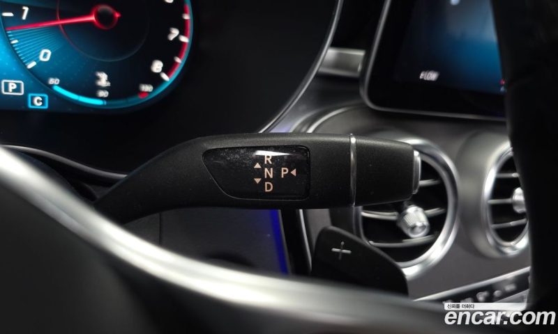 Mercedes Benz GLC-Class GCL300 4MATIC Coupe