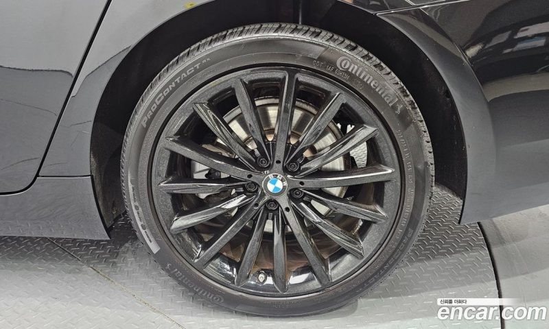 BMW 5-Series i530 Luxury