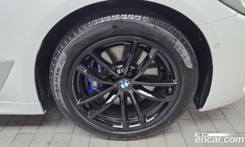 BMW 5-Series 523D xDrive M Sport