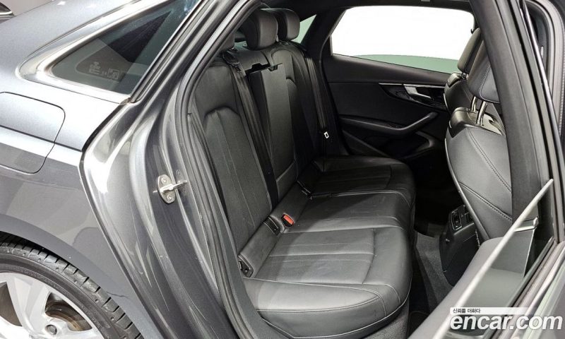 Audi A4 40 TFSI Premium