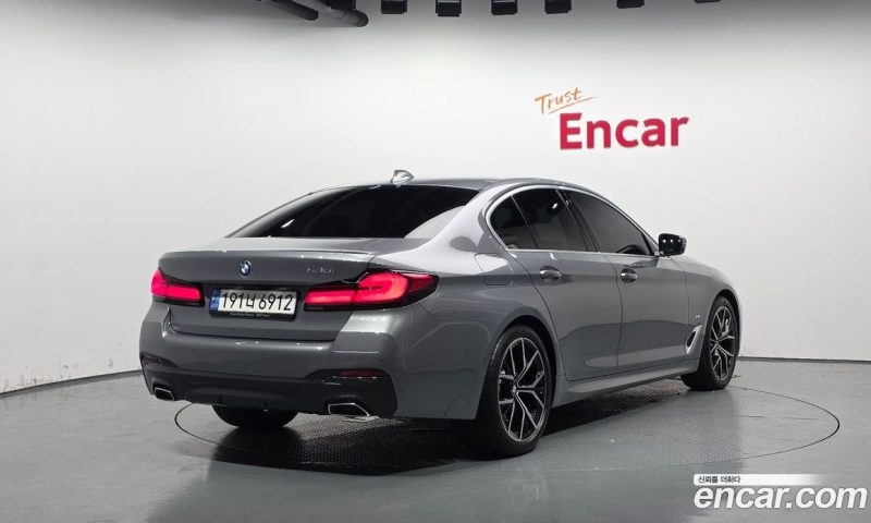 BMW 5-Series i530 M Sport Package