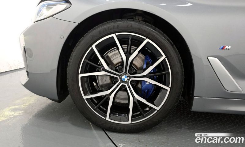 BMW 5-Series i530 M Sport Package