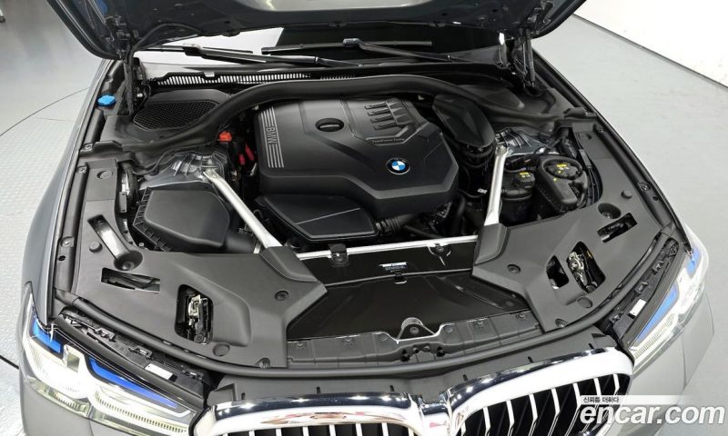 BMW 5-Series i530 M Sport Package