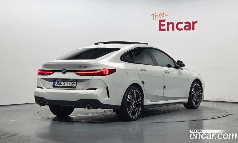 BMW 2-Series i220 M Sports