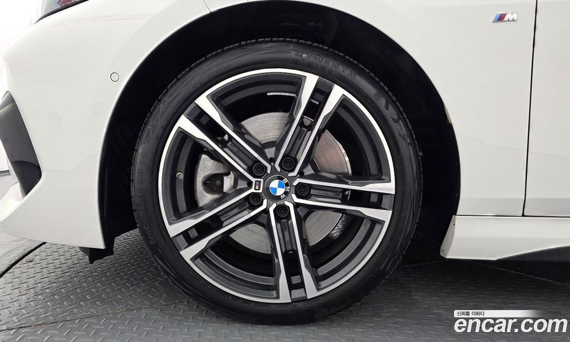 BMW 2-Series i220 M Sports