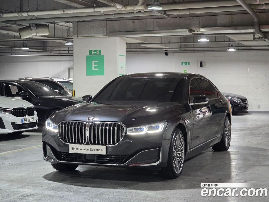 BMW 7-Series 740Li xDrive Design Pure Excellence