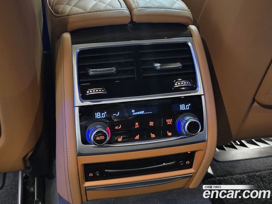 BMW 7-Series 740Li xDrive Design Pure Excellence