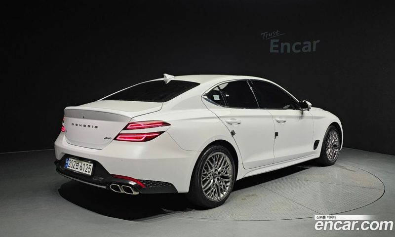 Genesis G70 Gasoline 2.0T 4WD