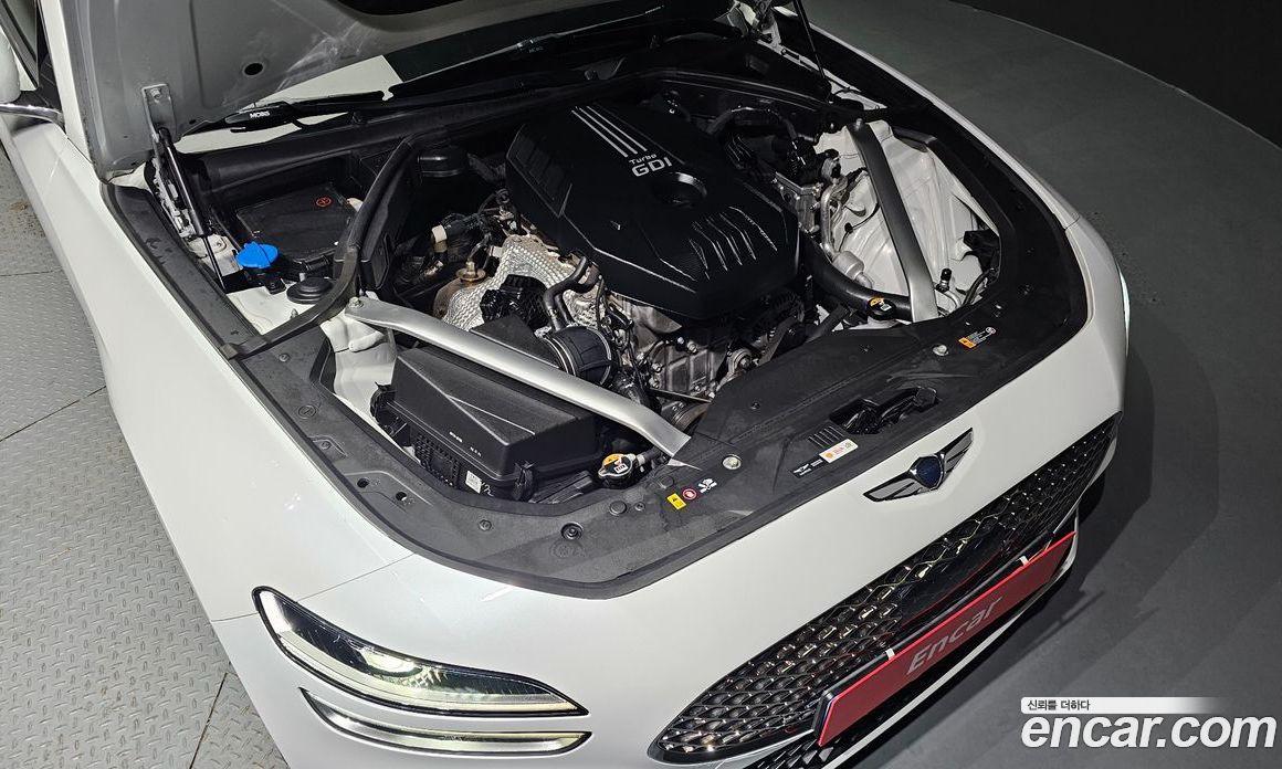 Genesis G70 Gasoline 2.0T 4WD