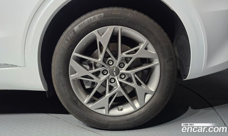 Genesis GV70 2.5T Gasoline 2WD