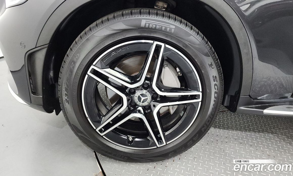 Mercedes Benz GLC-Class GLC300 4MATIC