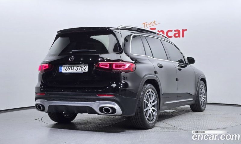 Mercedes Benz GLB-Class AMG GLB35 4MATIC