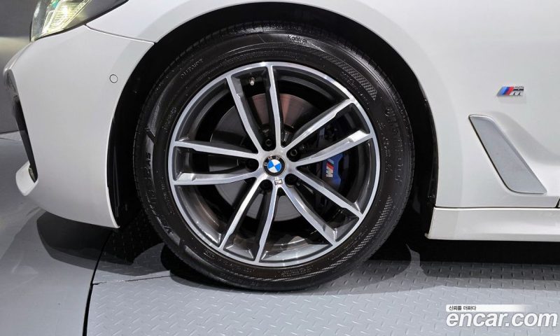 BMW 5-Series i520 M Sport