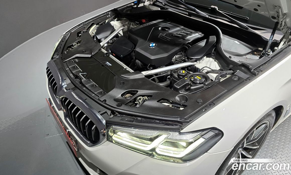 BMW 5-Series i520 M Sport