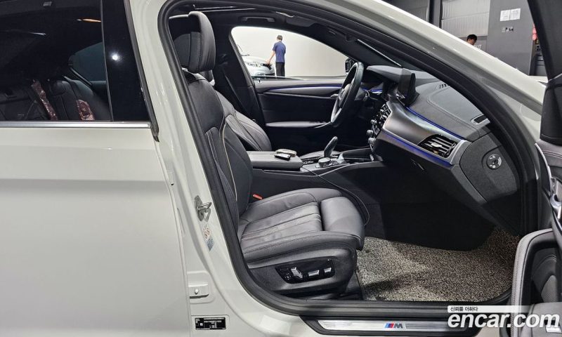 BMW 5-Series i520 M Sport