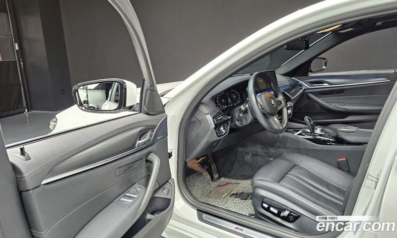 BMW 5-Series i520 M Sport