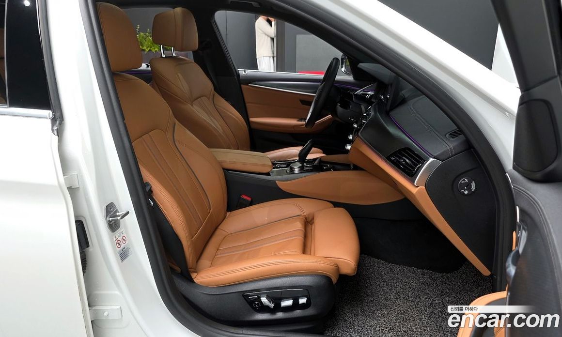 BMW 5-Series i520 M Sport