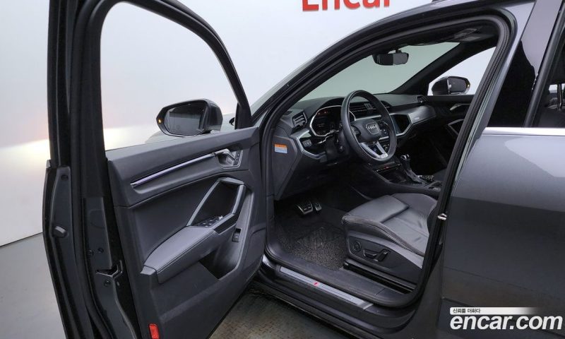 Audi Q3 35 TDI Premium Sportback