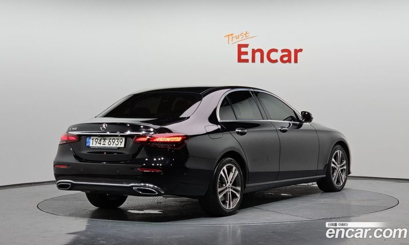 Mercedes Benz E-Class E350 4MATIC Avantgarde