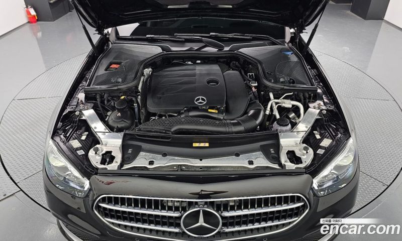 Mercedes Benz E-Class E350 4MATIC Avantgarde