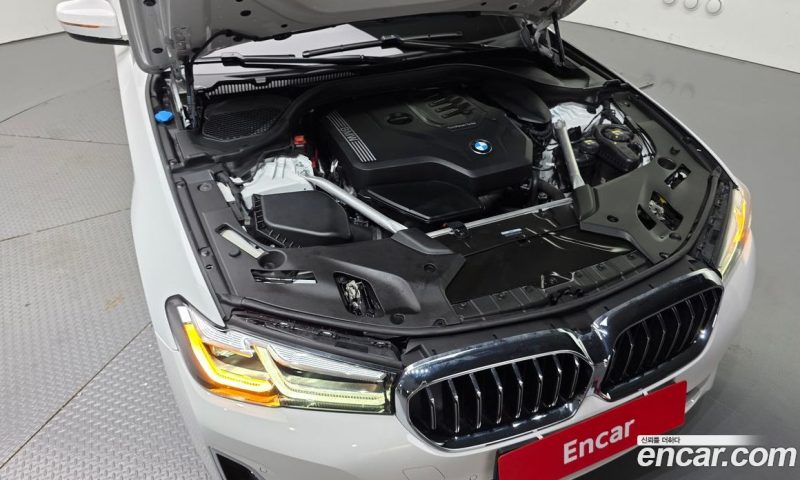 BMW 5-Series i530 Luxury