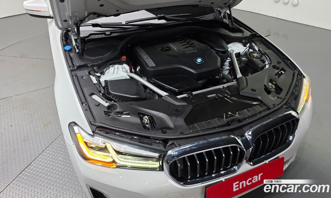 BMW 5-Series i530 Luxury