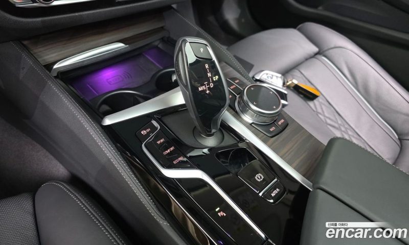 BMW 5-Series i530 Luxury