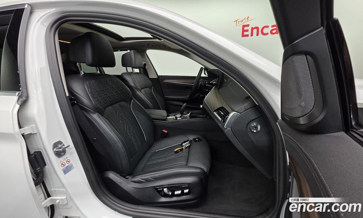 BMW 5-Series i530 Luxury