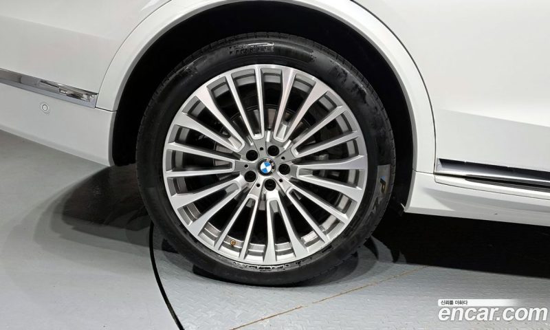 BMW X7 xDrive i40 Design Pure Excellence 6-Seater