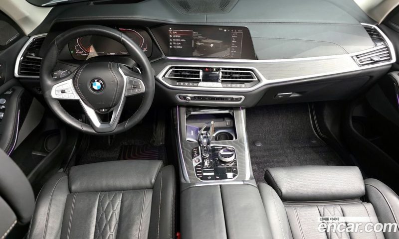 BMW X7 xDrive i40 Design Pure Excellence 6-Seater