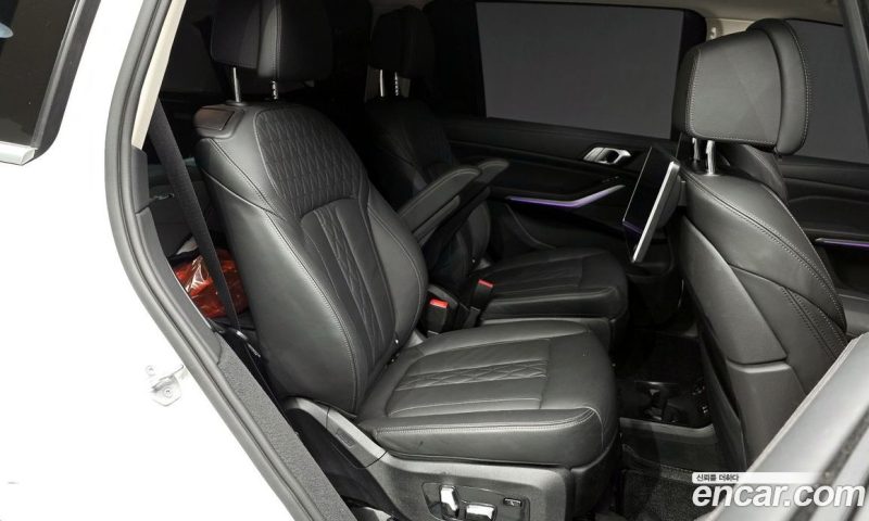 BMW X7 xDrive i40 Design Pure Excellence 6-Seater