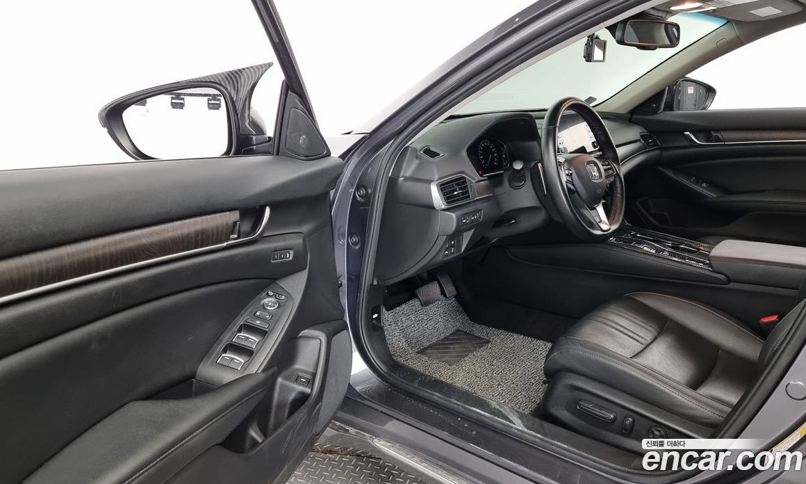 Honda Accord 2.0 Hybrid Touring