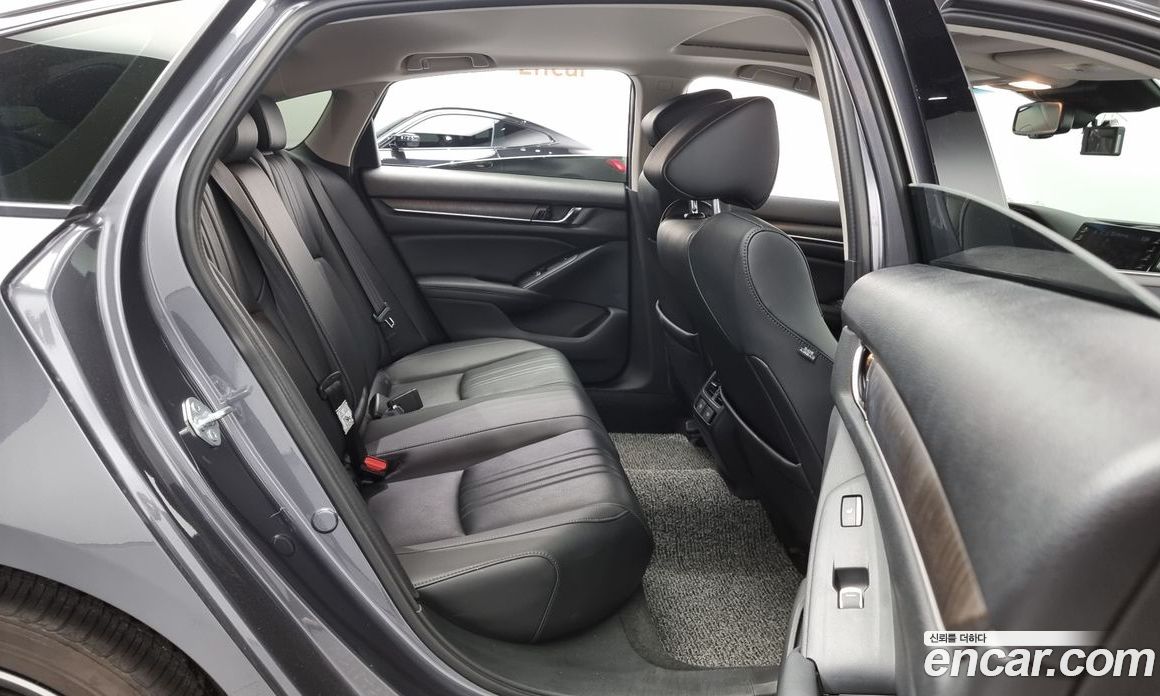 Honda Accord 2.0 Hybrid Touring