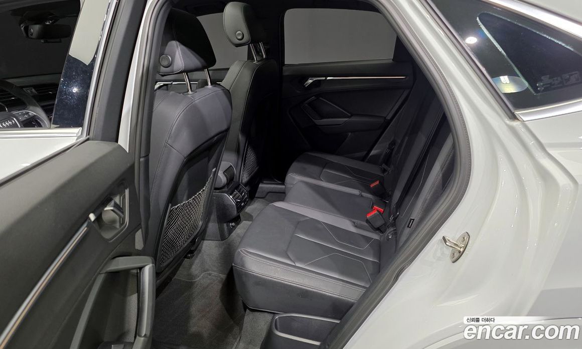 Audi Q3 35 TDI Premium Sportback