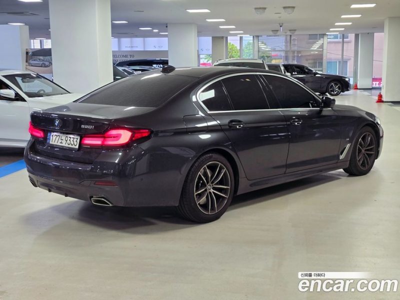 BMW 5-Series i520 M Sport