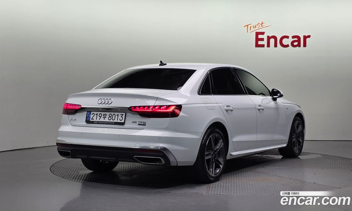 Audi A4 45 TFSI Quattro Premium