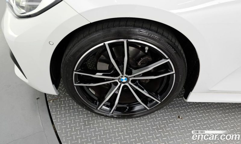 BMW 3-Series i320 M Sport